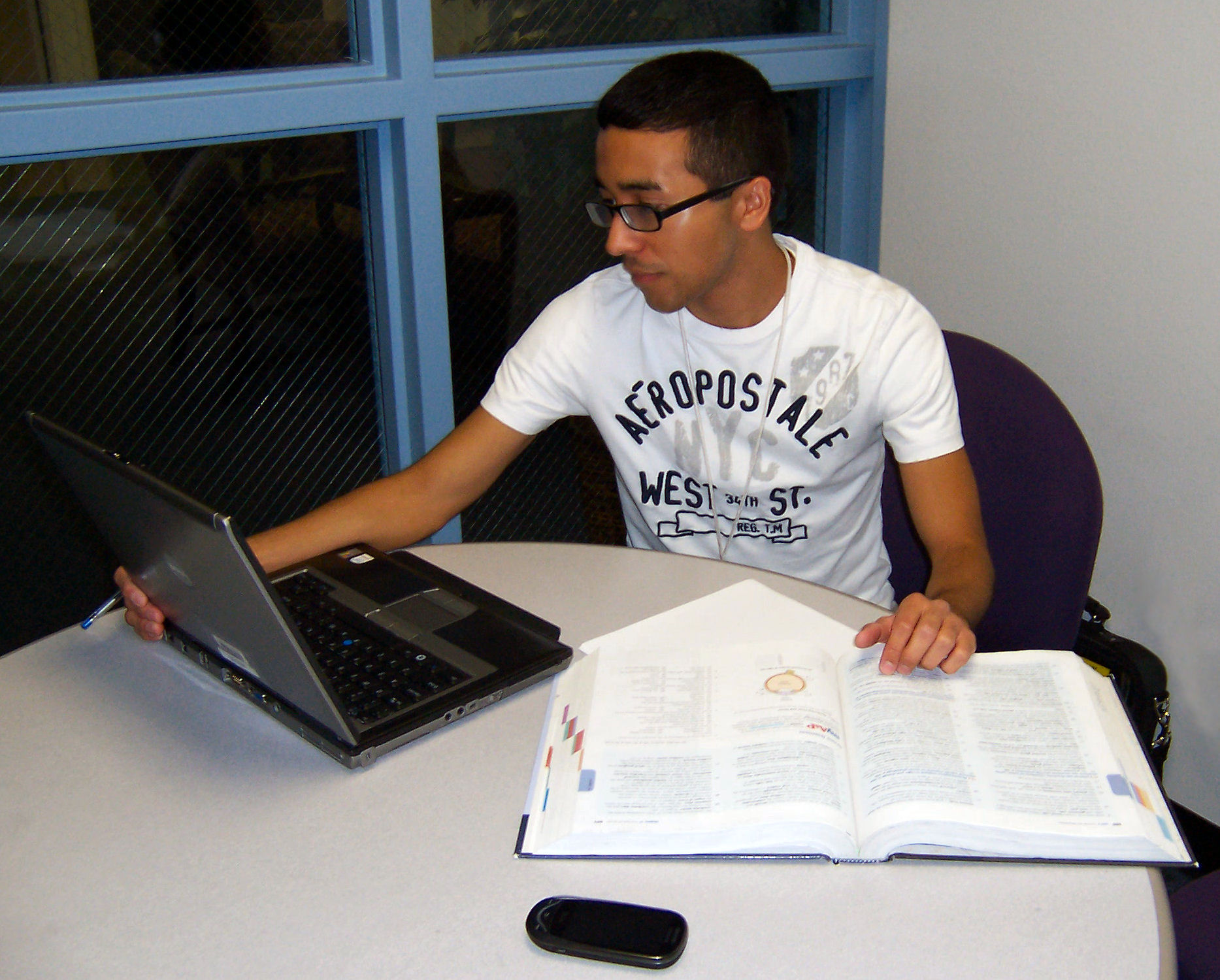 Photo of a student study room at White Library