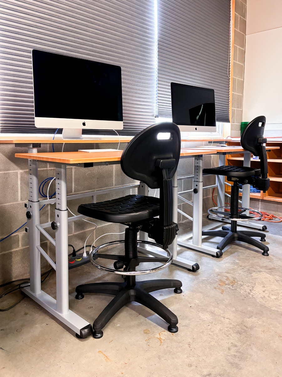 mac computers in the digital lab